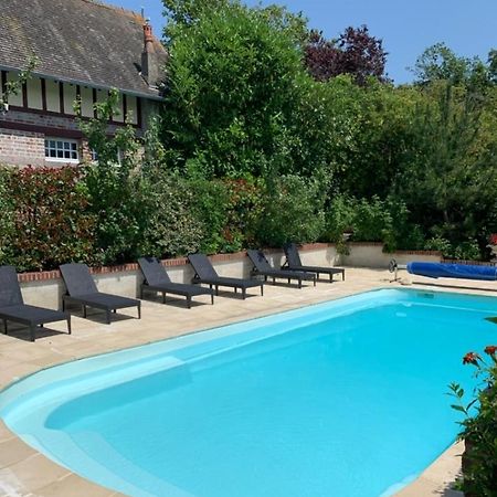 Chambres D'Hotes Les Roches Noires Trouville-sur-Mer Exterior foto